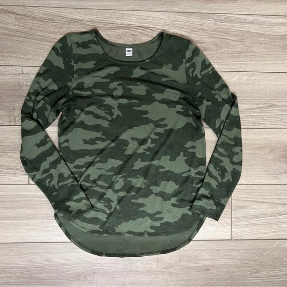 Old Navy Tops - Old Navy camouflage long sleeve top.